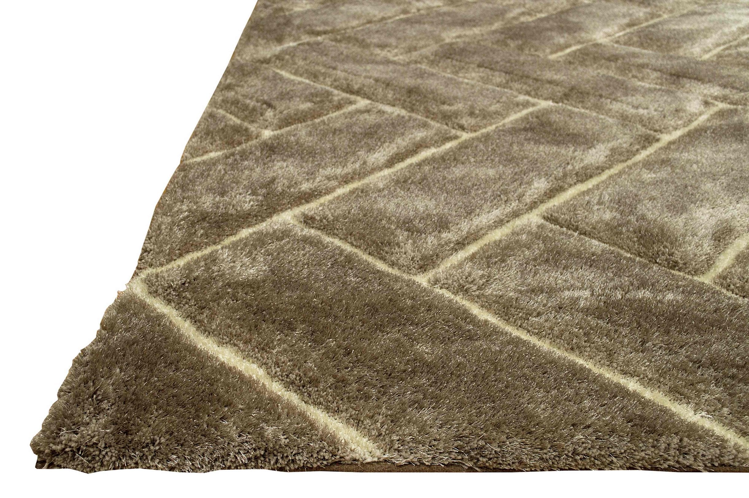 3-D Hand Carved Shaggy Rug - Soft Modern Colors