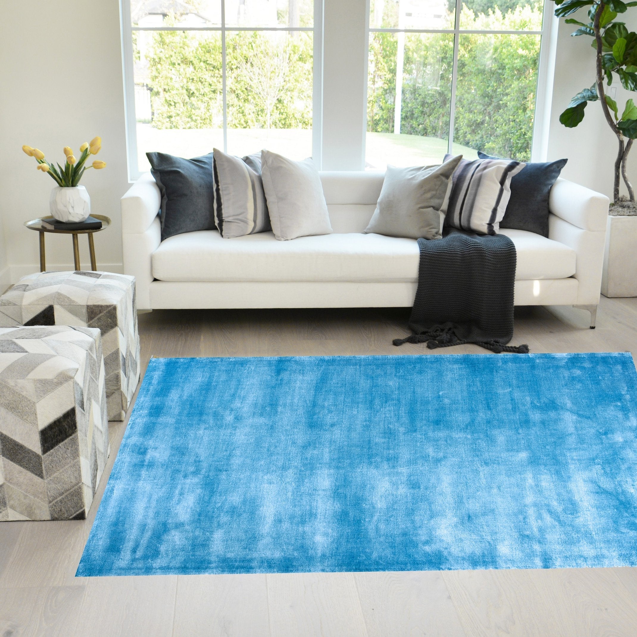 Sky Blu Color Rugs Viscose Ultra-Soft Hand Knotted in India Rugs for Dining Room