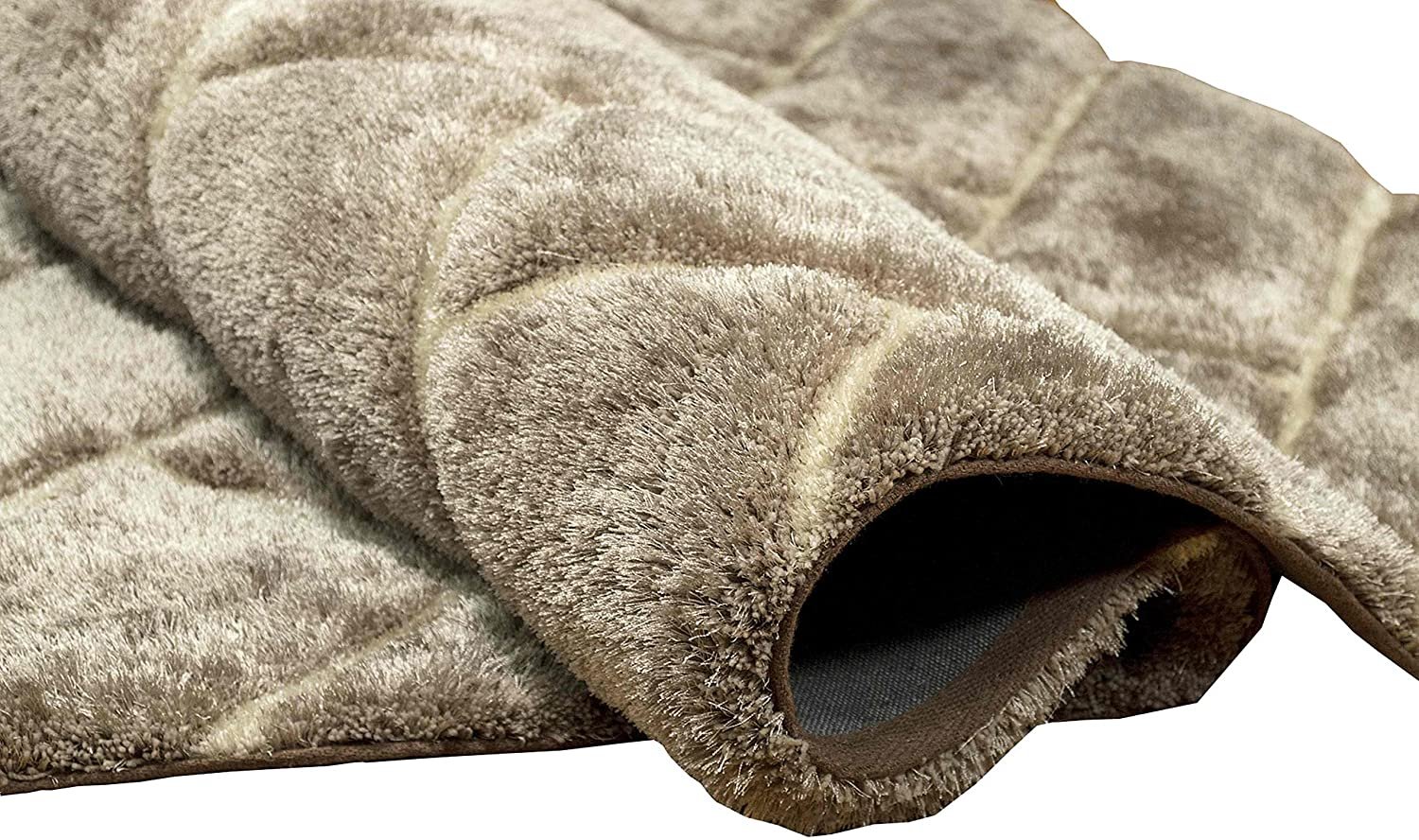 3-D Hand Carved Shaggy Rug - Soft Modern Colors