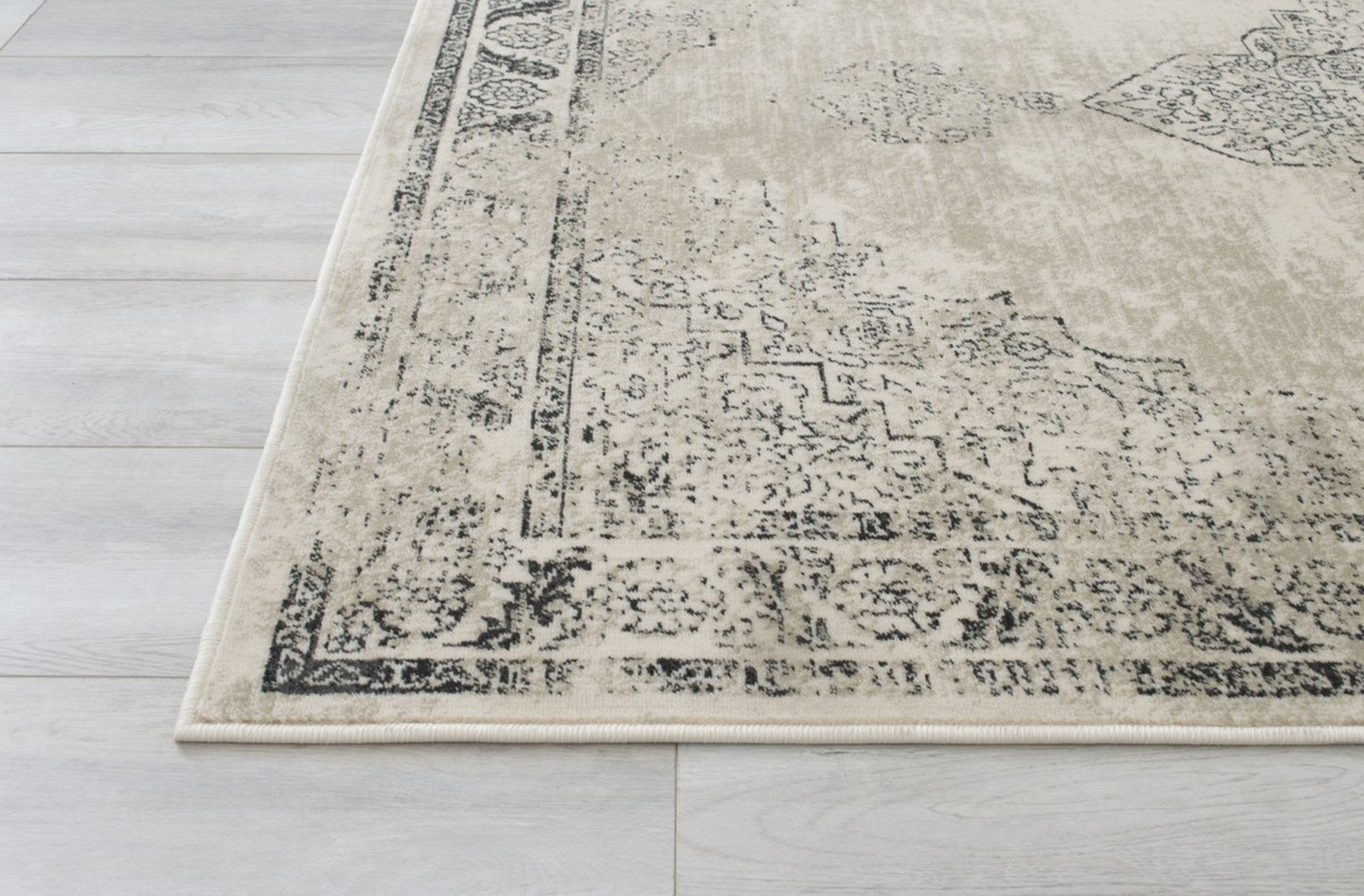 Oriental Distressed #90