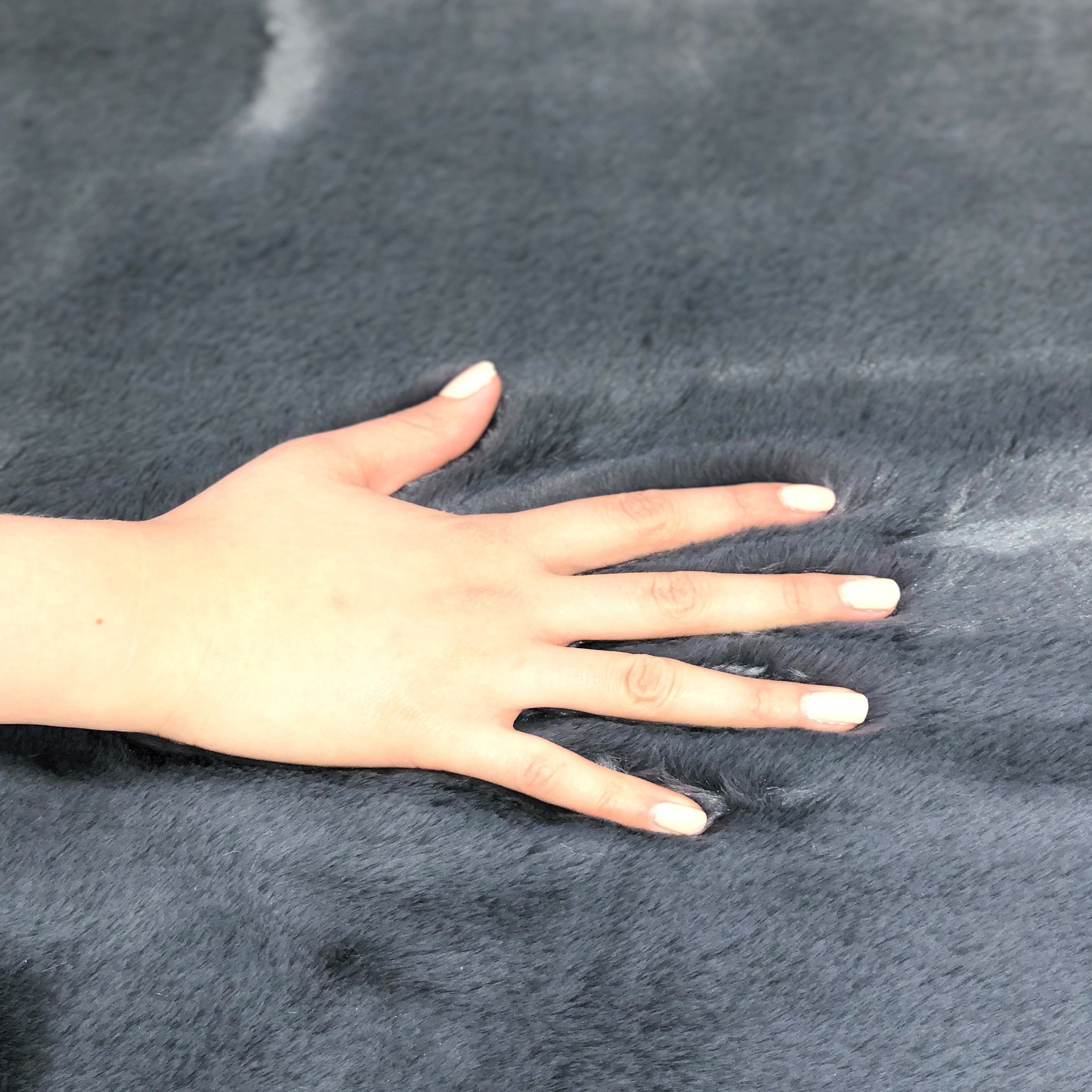 Fur Faux Rug Non-Slip Backing