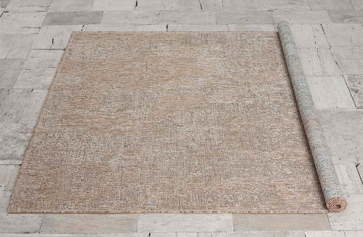 Abstract Outdoor Rug – Waterproof and Fade-Resistant – 5x7 & 8x10