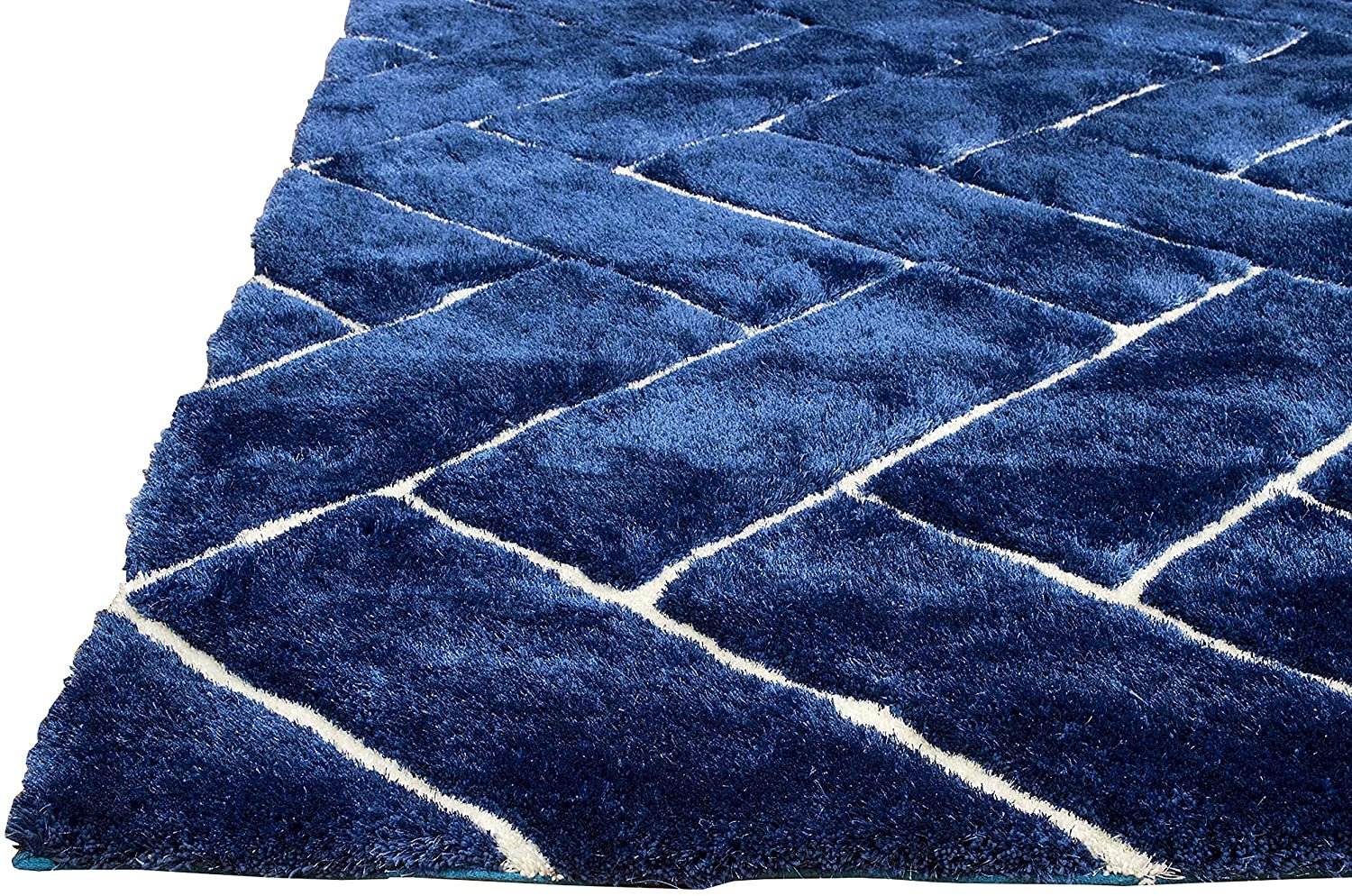 3-D Hand Carved Shaggy Rug - Soft Modern Colors