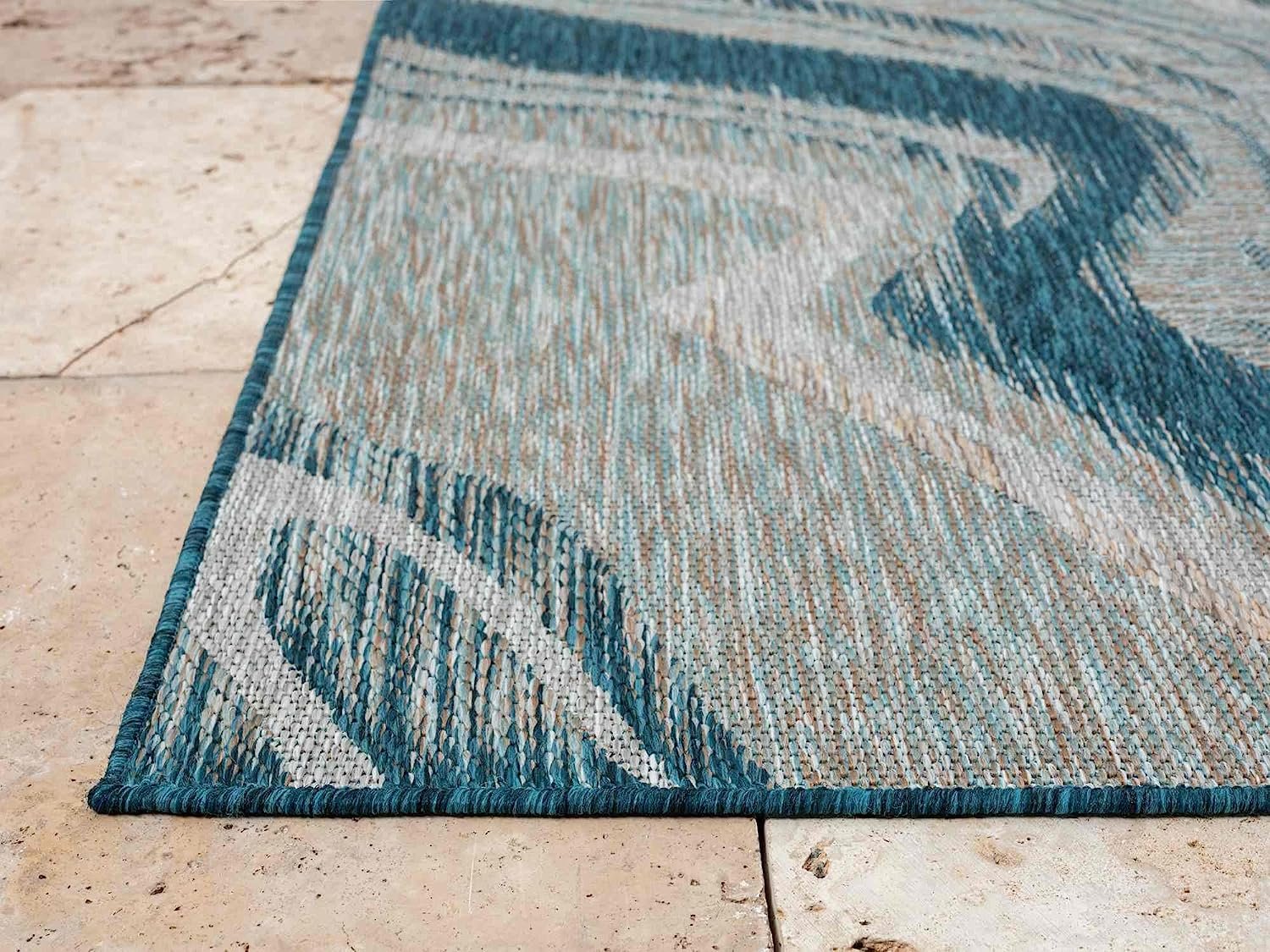 Ocean Pattern Outdoor Rug – Waterproof, Fade-Resistant – 5x7 & 8x10 Sizes