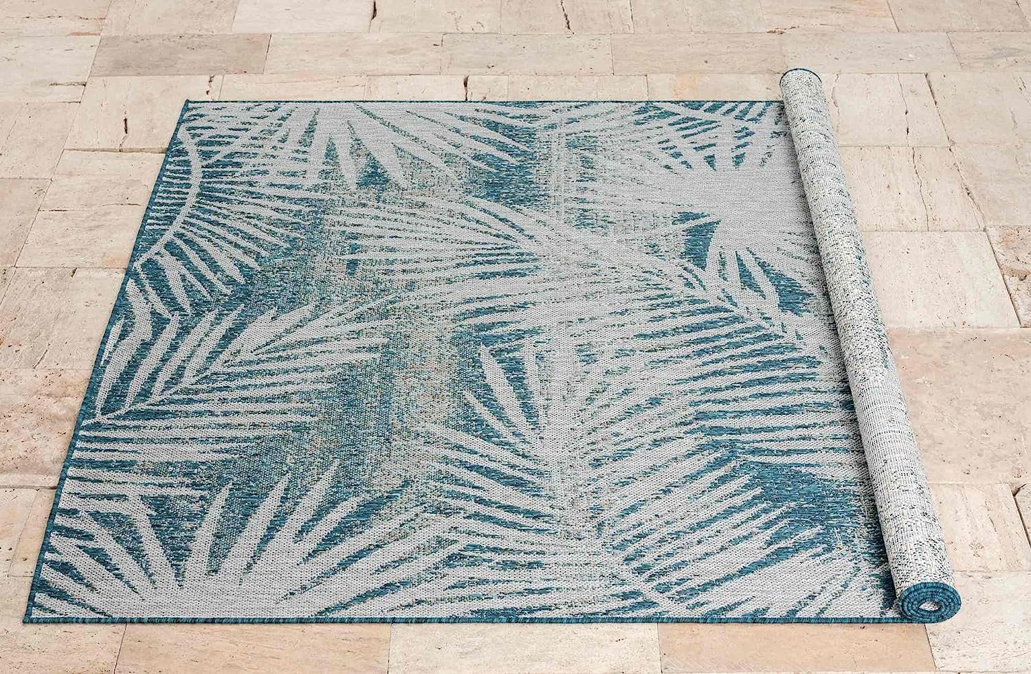 Leaf Pattern Outdoor Rug – Waterproof and Fade-Resistant – 5x7 & 8x10 Sizes