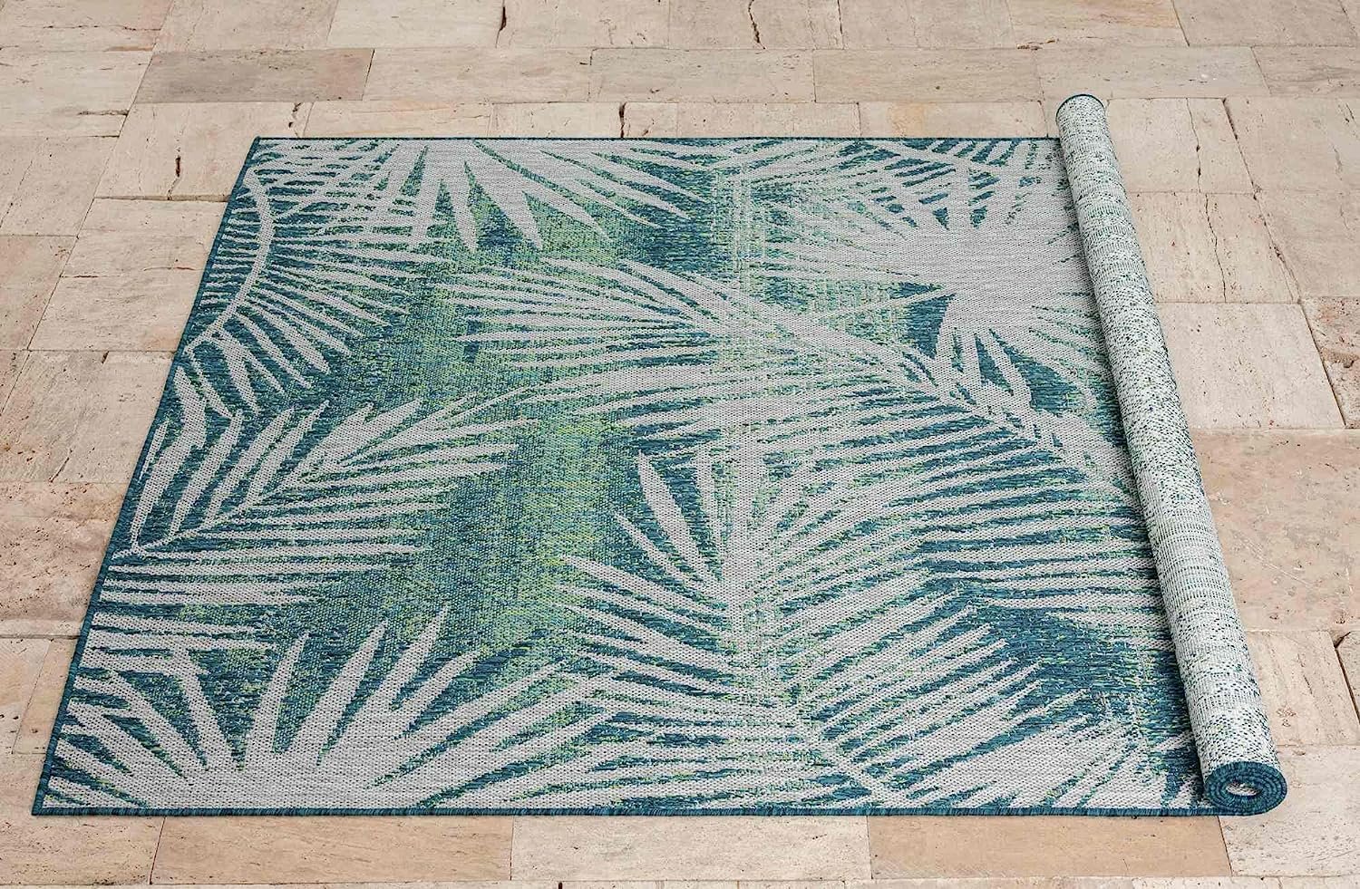 Leaf Pattern Outdoor Rug – Waterproof and Fade-Resistant – 5x7 & 8x10 Sizes