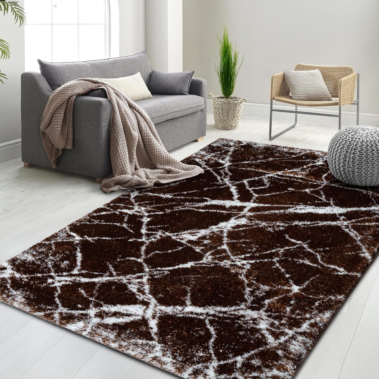 HR Ultra-Soft Cobalt Gold, Beige and White Shaggy Rug with Elegant Marble Pattern