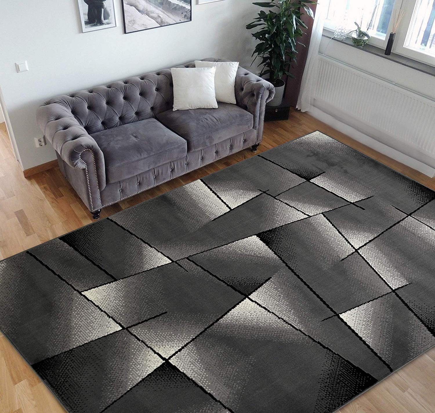Triangle Pattern Rug Geometric Contemporary Black & Grey