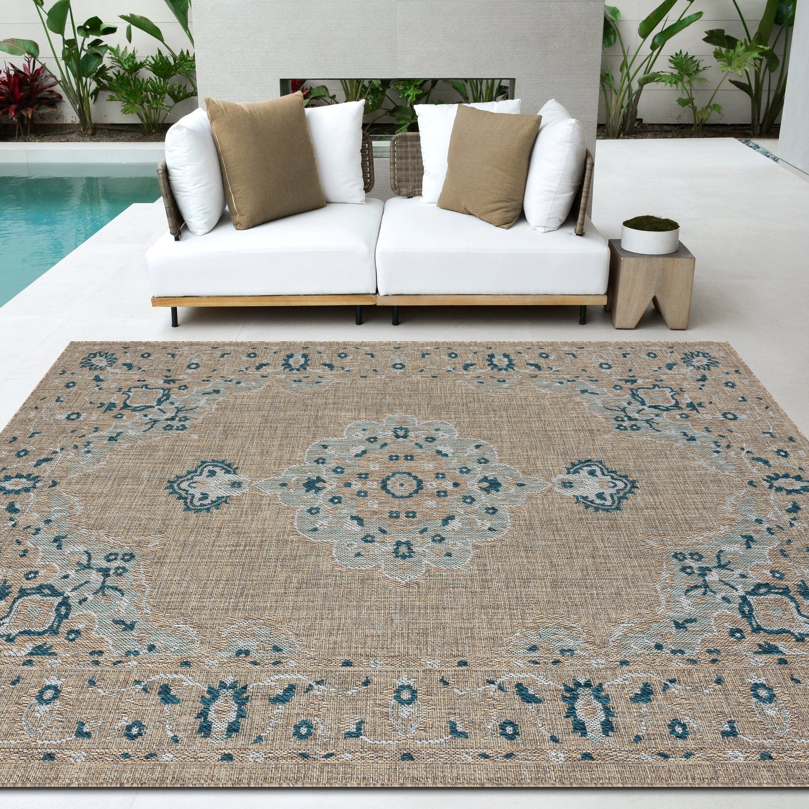 HR Waterproof Bohemian Traditional Design Outdoor Rug: Stain/Fade-Resistant #1672