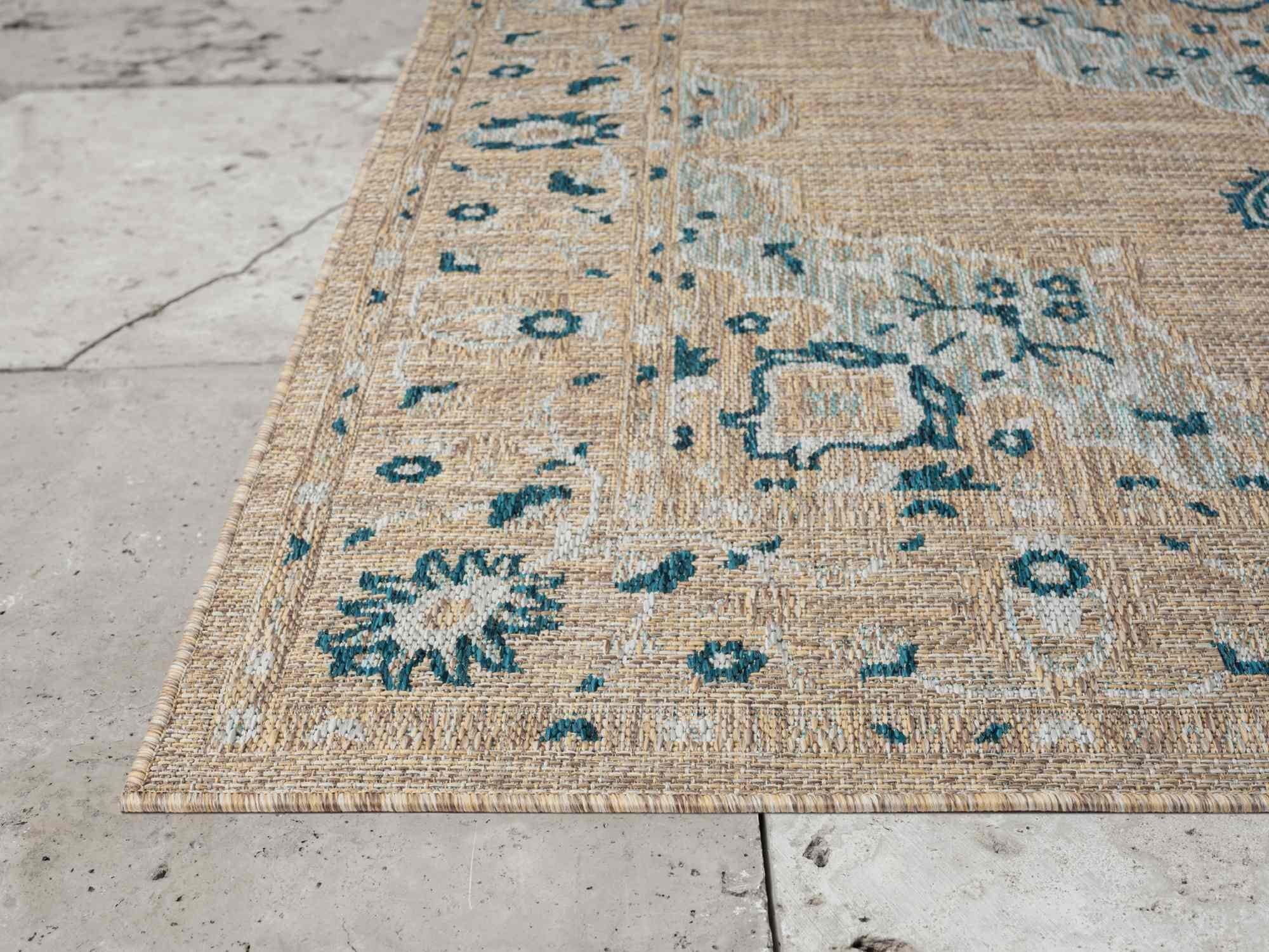 HR Waterproof Bohemian Traditional Design Outdoor Rug: Stain/Fade-Resistant #1672