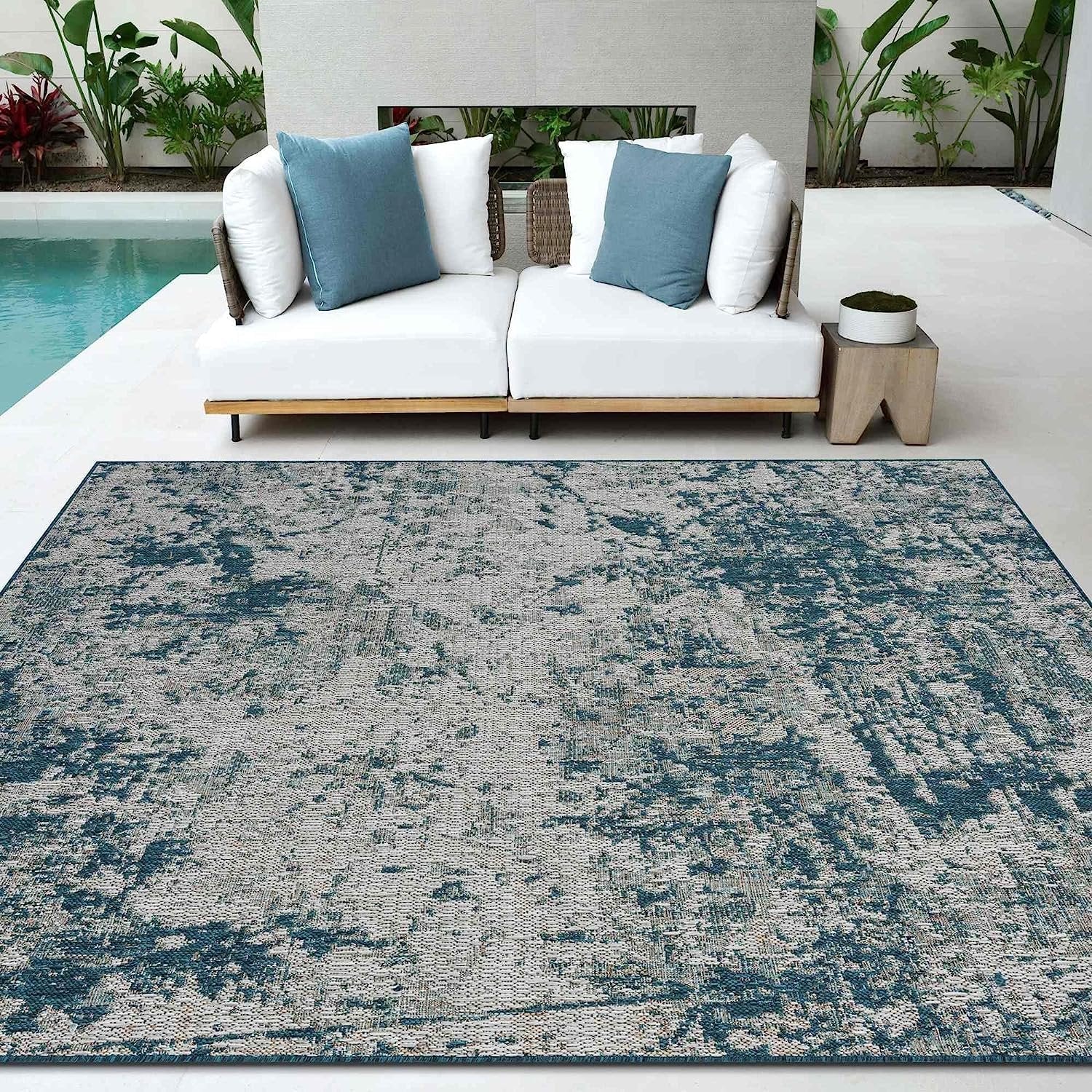 HR Waterproof Abstract Outdoor Rug - Stain and Fade-Resistant #1665